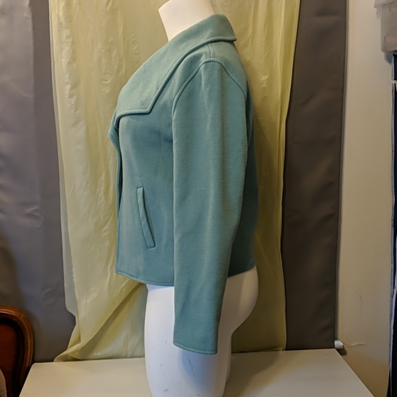 Jacket - Picture 2 of 4